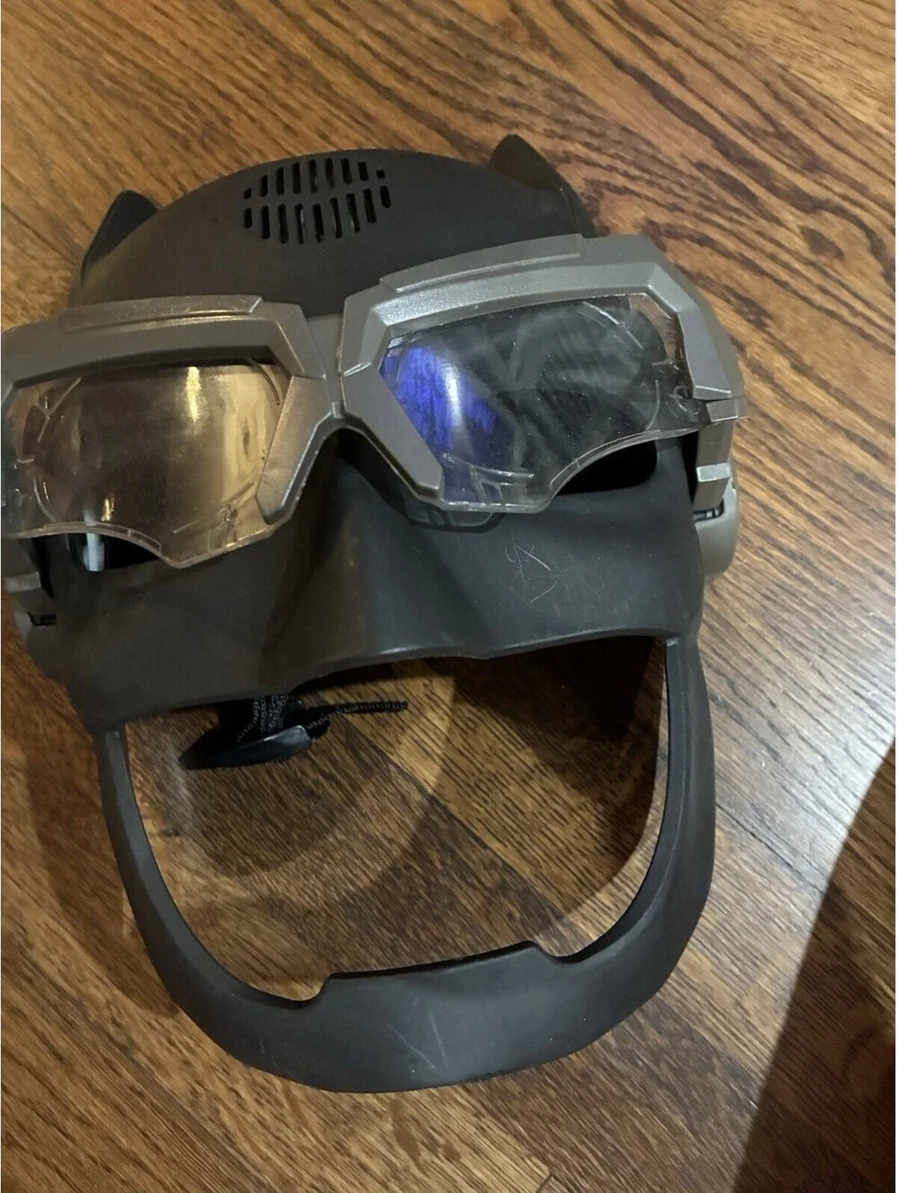 DC Comics Batman Voice Changing Mask Helmet Electronic Sound Effects Toy Costume